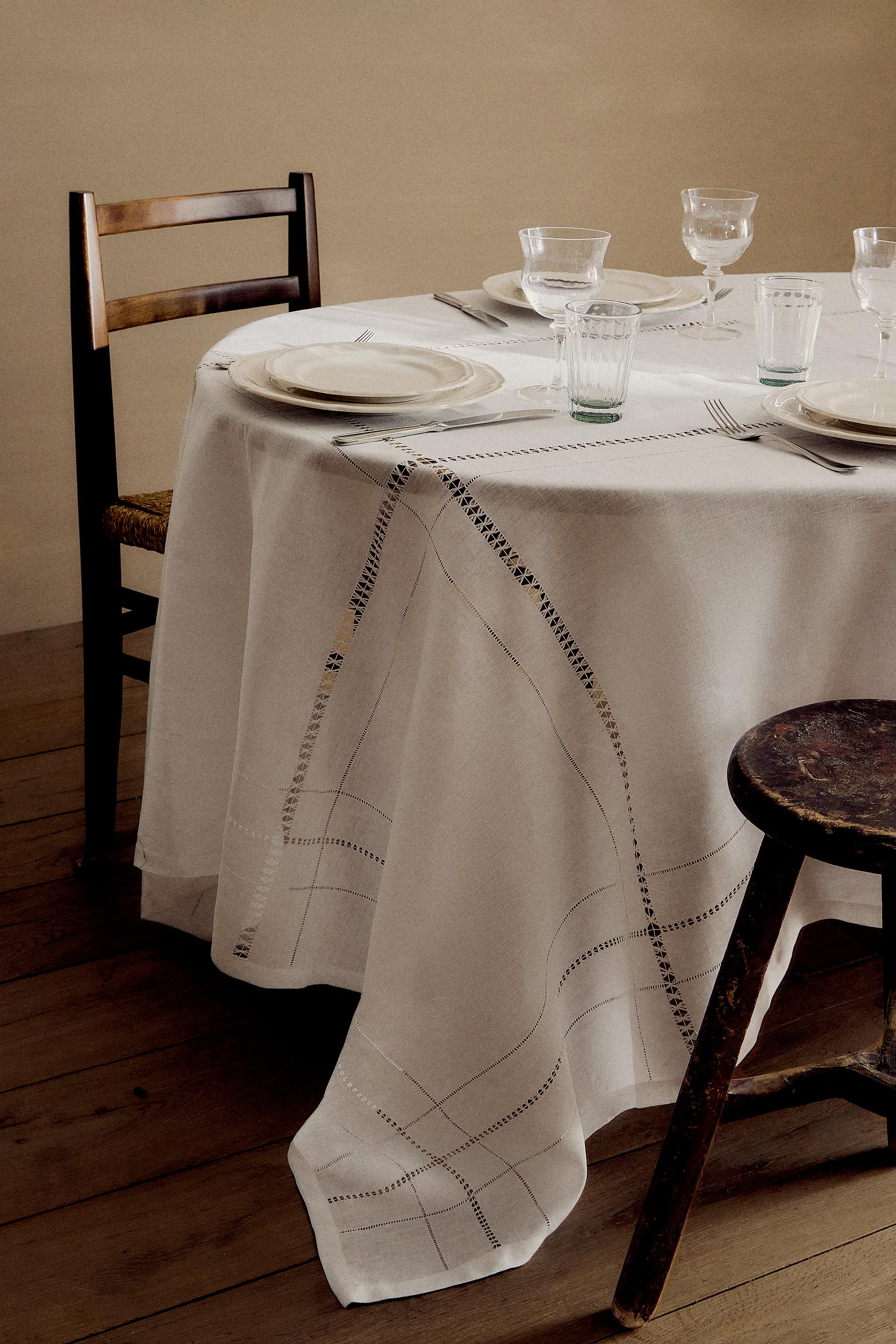 EMBROIDERED LINEN HEMSTITCHED TABLECLOTH